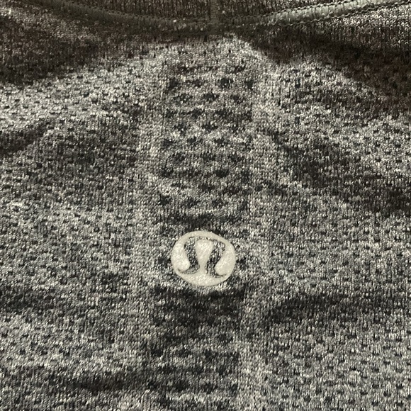 Lululemon swiftly long sleeve - Picture 3 of 4